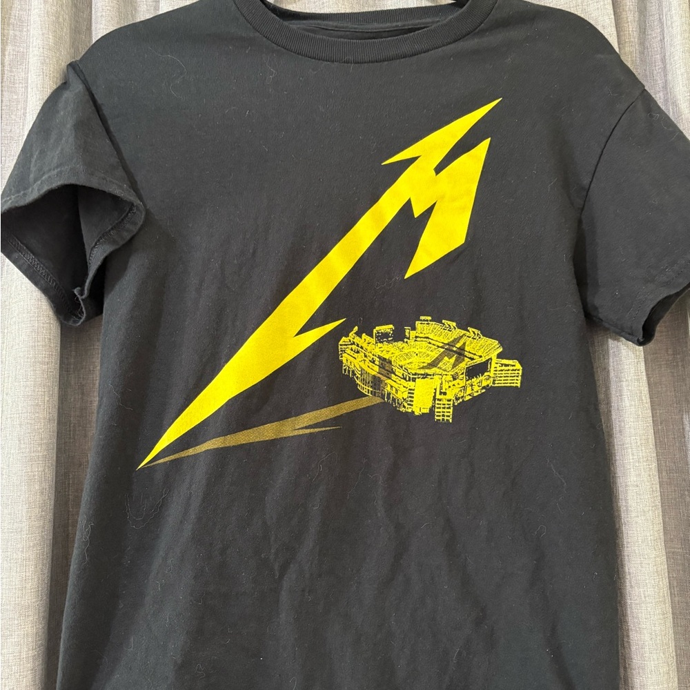Metallica -RARE limited edition Tampa official tour shirt